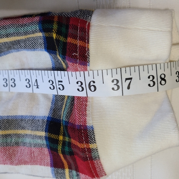 (1170) Old Navy Leasure Pants, Size: Small Color: Plaid (Red/White) - Picture 14 of 15